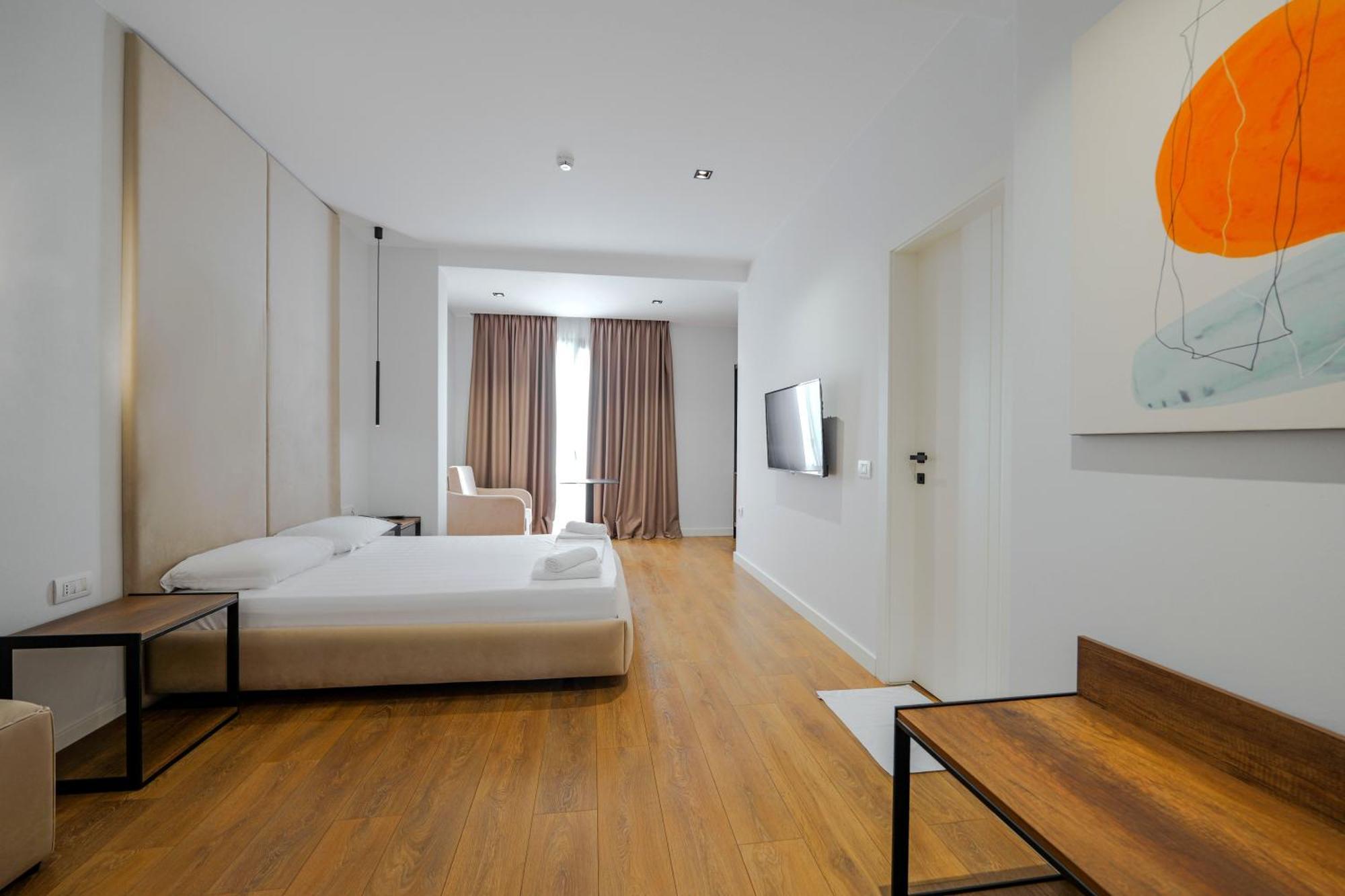 Hotel Central Vlore Exterior photo