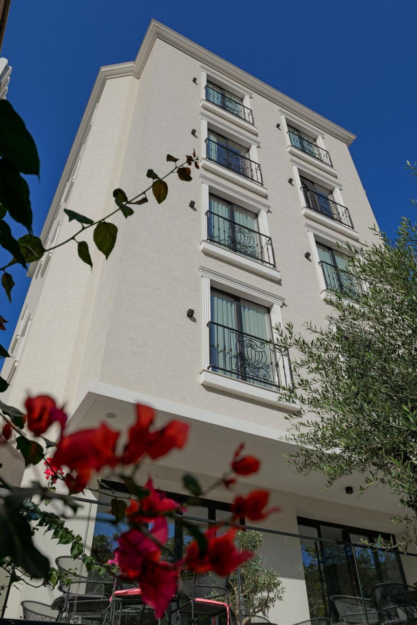 Hotel Central Vlore Exterior photo
